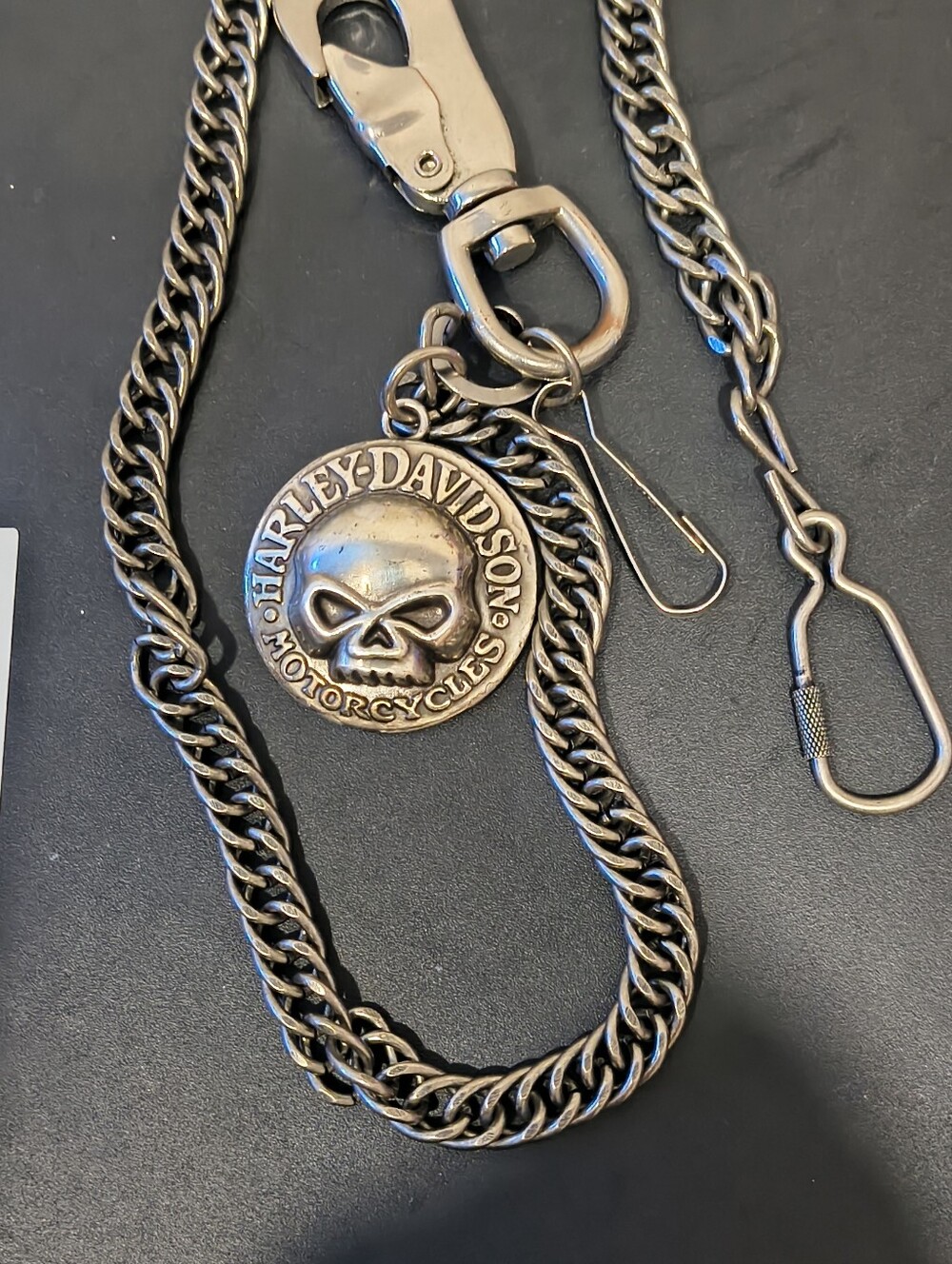 Harley-Davidson Silver Skull Coin Medallion Wallet Chain